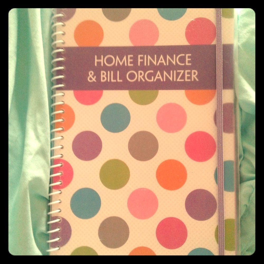 NEW Chic & Stylish Bill & Finance Book ⚘